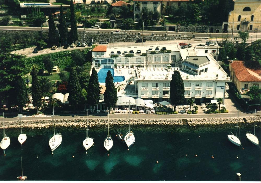 Hotel Excelsior Bay Malcesine Ngoại thất bức ảnh